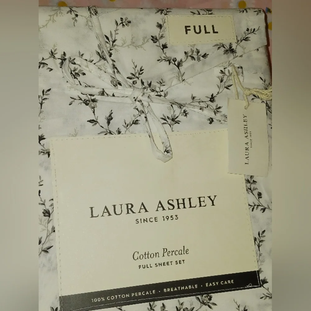 Laura Ashley Saras Sprig Black & White Floral Cotton Percale Sheet Set